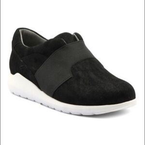 NEW MOOTSIES TOOTSIES Black Sport Sneakers 9.5